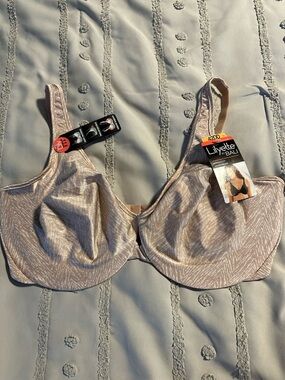 Lilyette by Bali Minimizer Underwire Bra in Taupe/ White 42 DD NWT